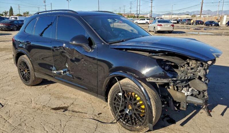 
								2017 Porsche Cayenne full									