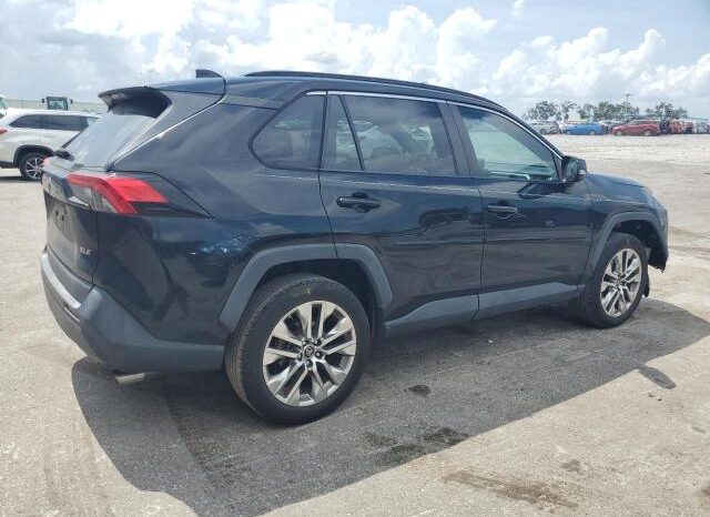 
								2019 Toyota Rav4 full									