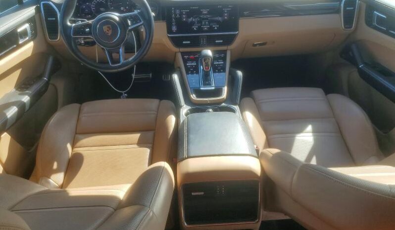 
								2019 Porsche Cayenne full									