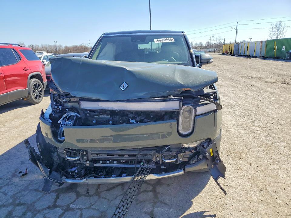 2023 Rivian R1s
