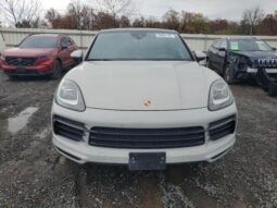 
										2021 Porsche Cayenne full									