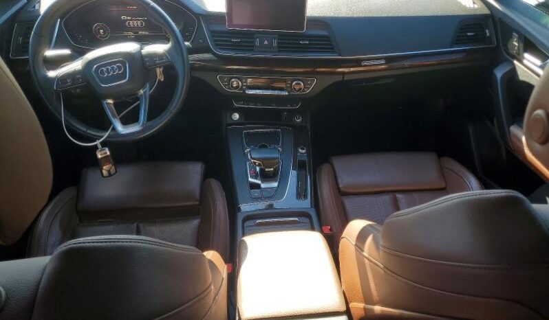 
								2020 Audi Q5 full									