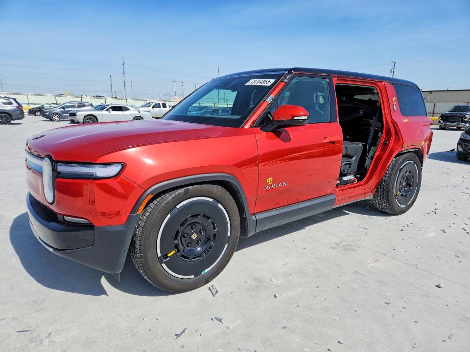 2025 Rivian R1s