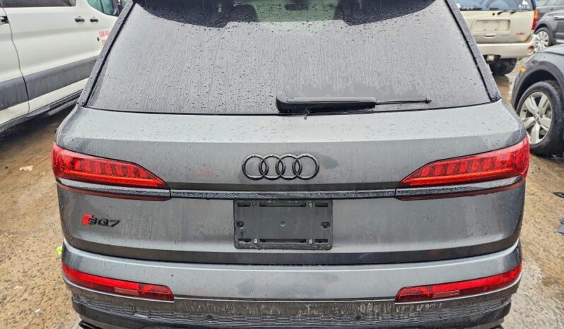 
								2022 Audi Sq7 full									