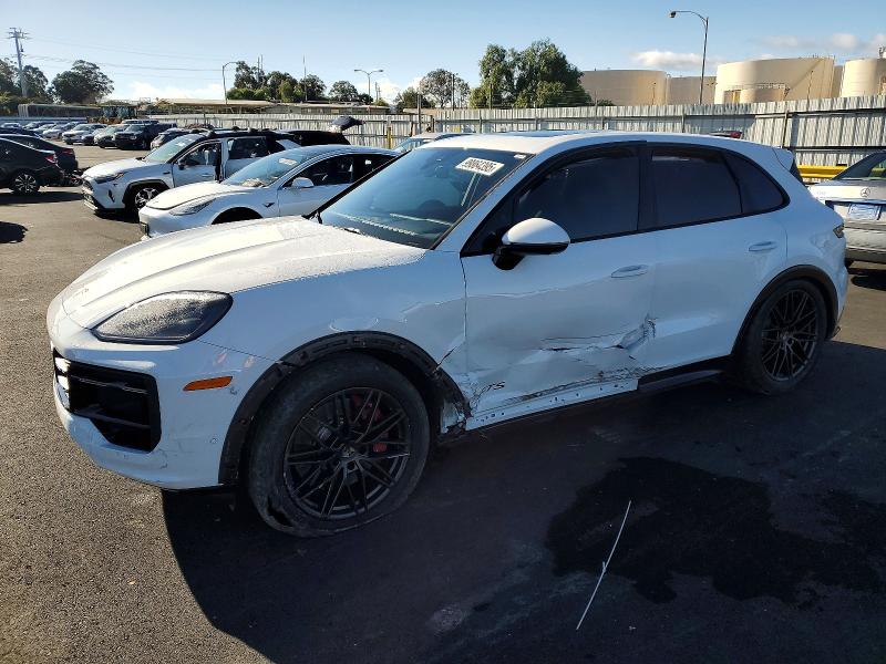 2025 Porsche Cayenne