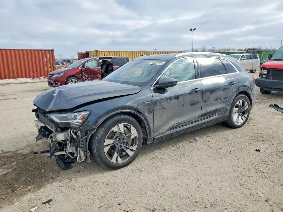 2022 Audi E-tron
