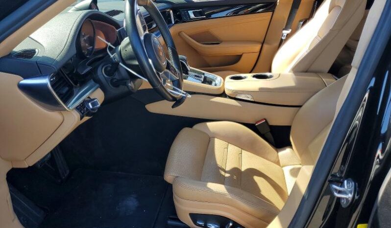 
								2017 Porsche Panamera full									