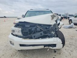 
										2013 Toyota Land cruiser full									