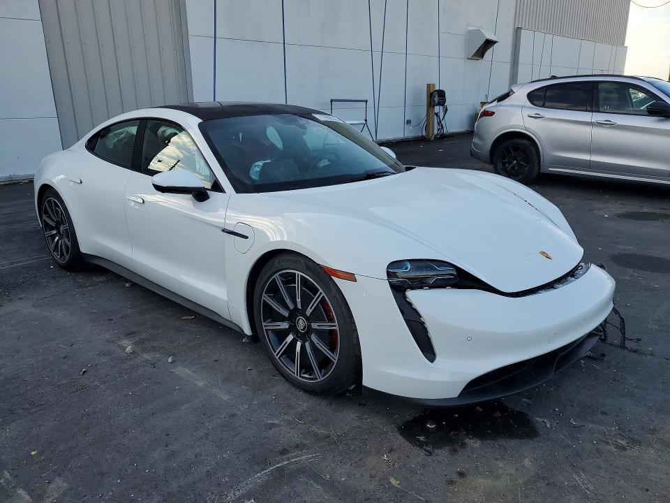 2021 Porsche Taycan
