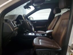 
										2019 Audi Q5 full									
