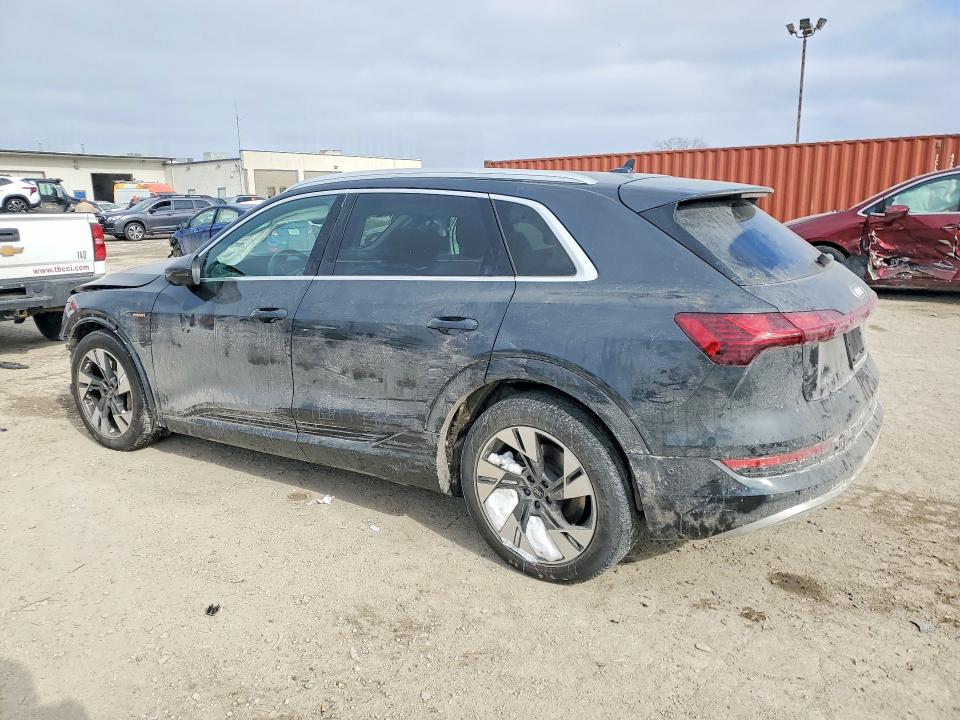 2022 Audi E-tron