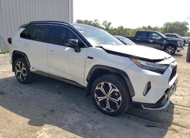 
								2022 Toyota Rav4 full									