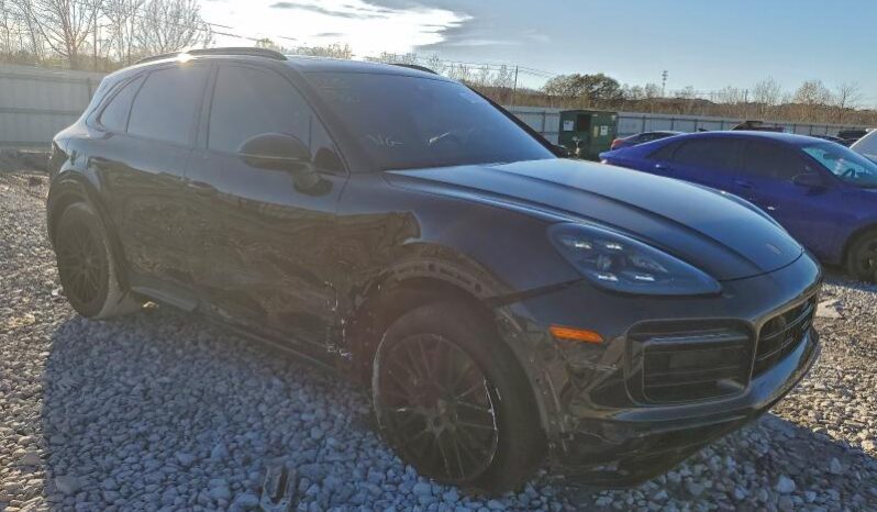 
								2023 Porsche Cayenne full									