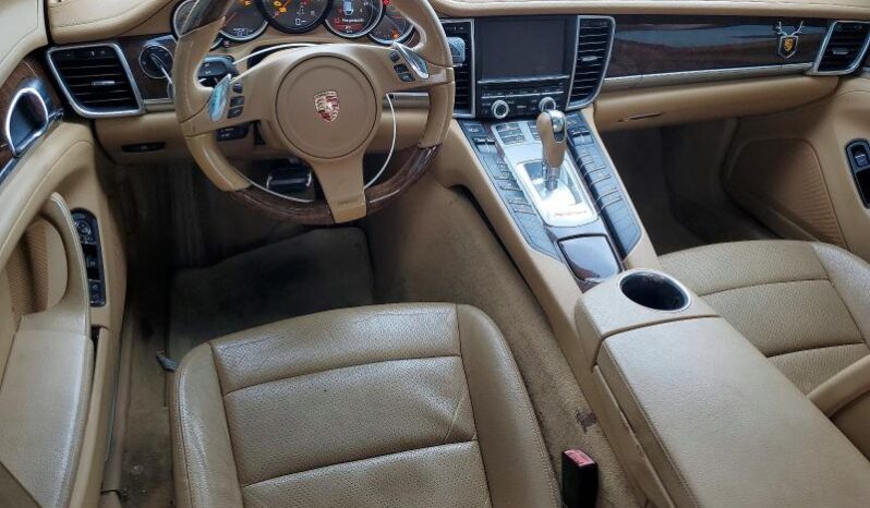 
								2011 Porsche Panamera full									
