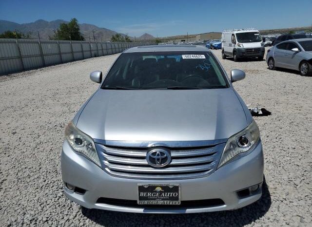 
								2012 Toyota Avalon full									