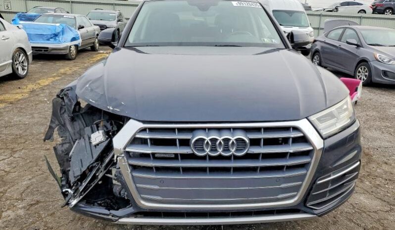 
								2019 Audi Q5 full									
