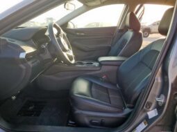 
										2019 Nissan Altima sr full									