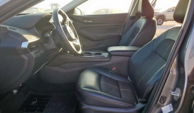 
								2019 Nissan Altima sr full									