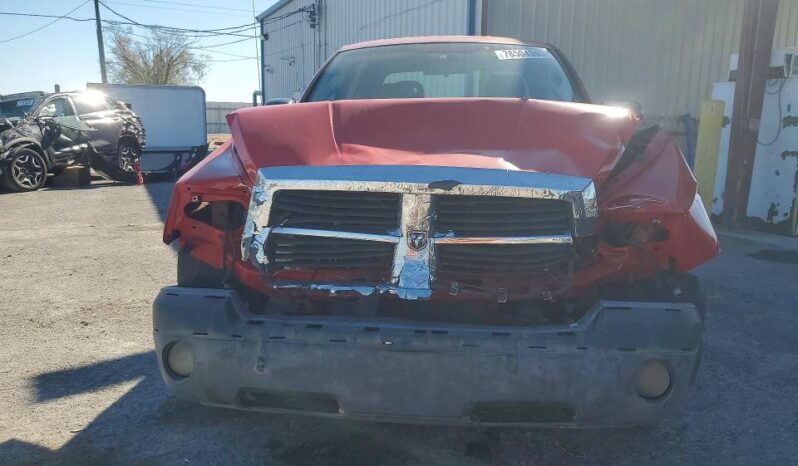 
								2005 Dodge Dakota full									