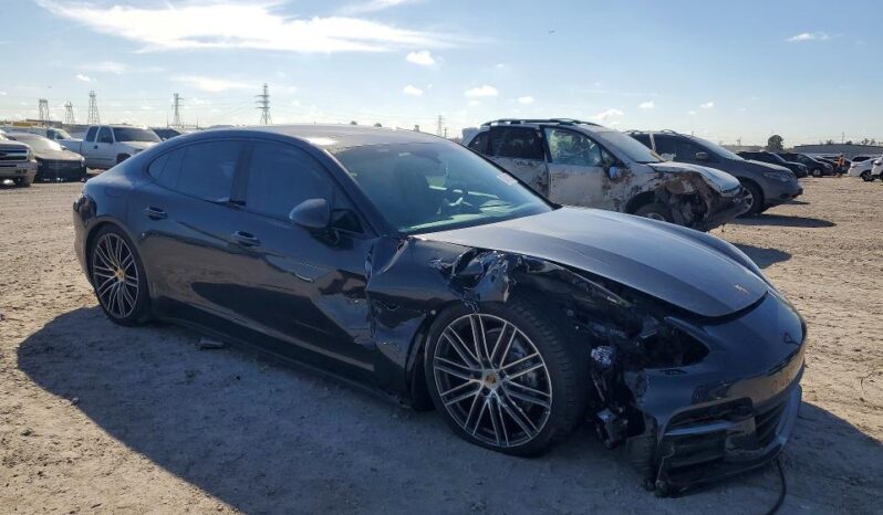 
								2018 Porsche Panamera full									