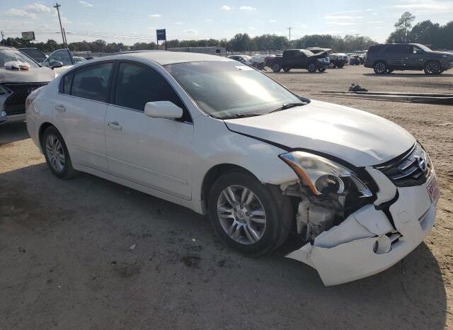 
								2012 Nissan Altima bas full									