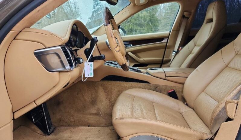 
								2013 Porsche Panamera full									