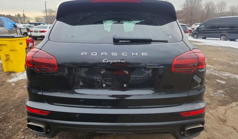 
								2018 Porsche Cayenne full									