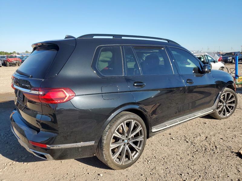 2021 BMW X7
