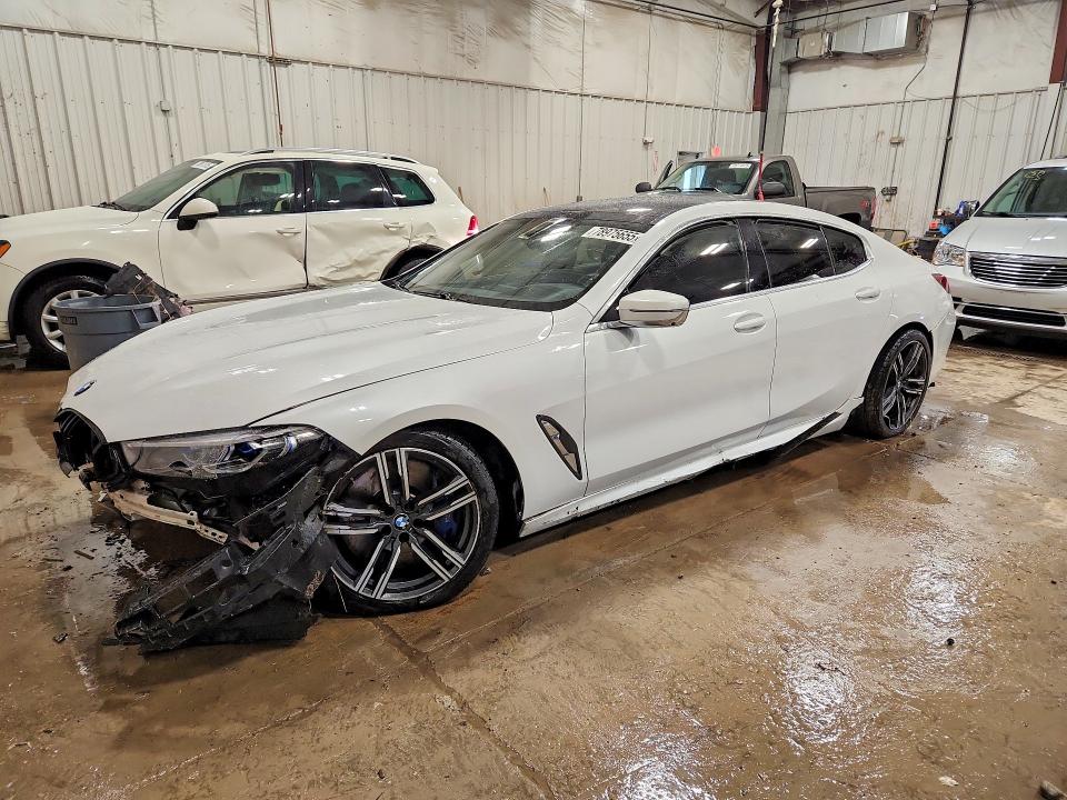 2021 BMW M8