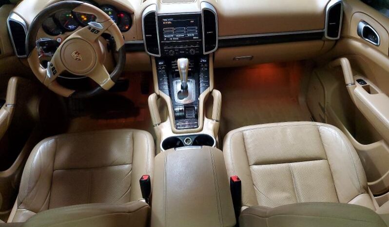 
								2013 Porsche Cayenne full									