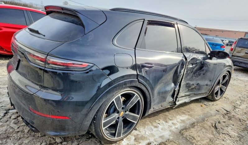 
								2023 Porsche Cayenne full									