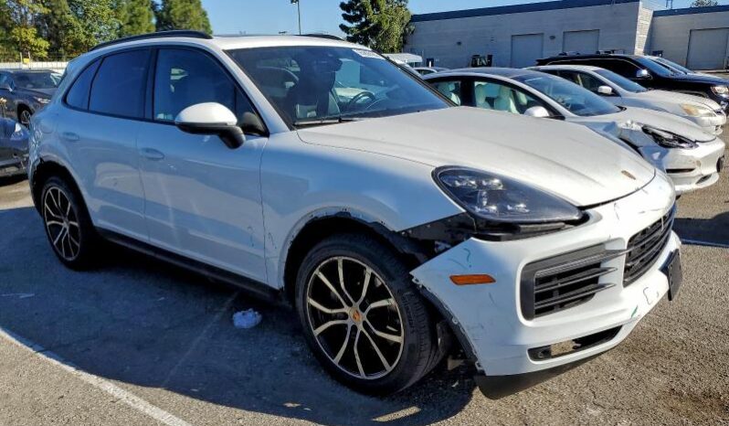 
								2022 Porsche Cayenne full									
