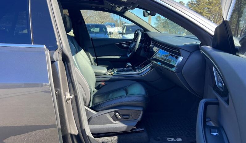 
								2019 Audi Q8 full									