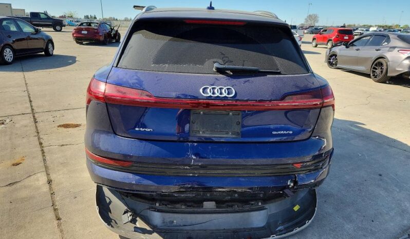 
								2021 Audi E-tron full									