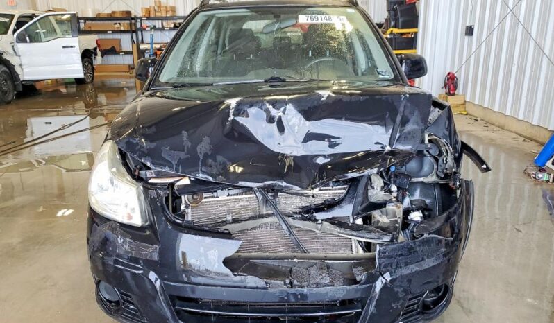 
								2012 Suzuki Sx4 full									