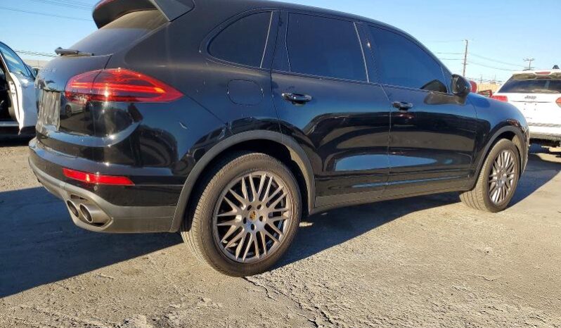 
								2018 Porsche Cayenne full									