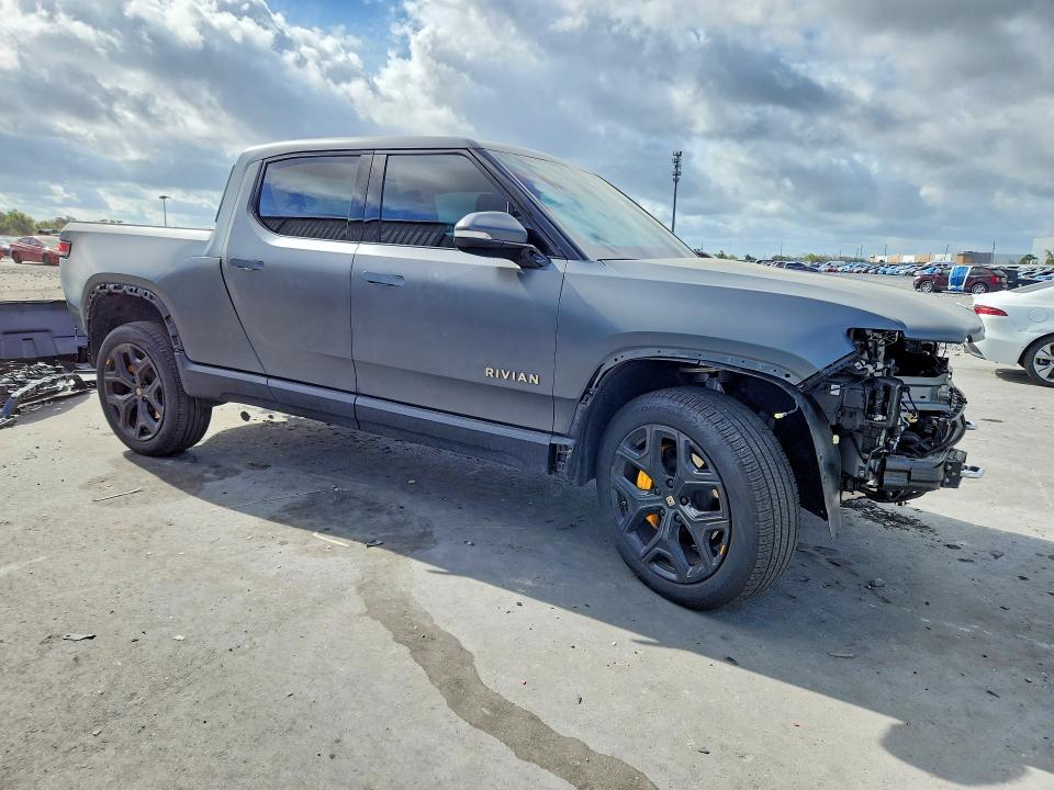 2023 Rivian R1t