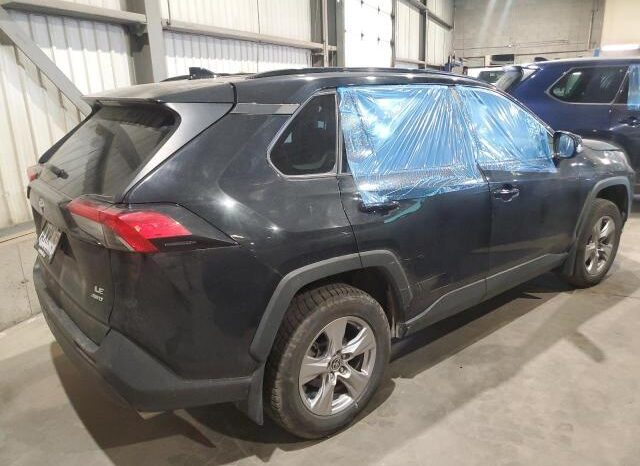 
								2022 Toyota Rav4 full									