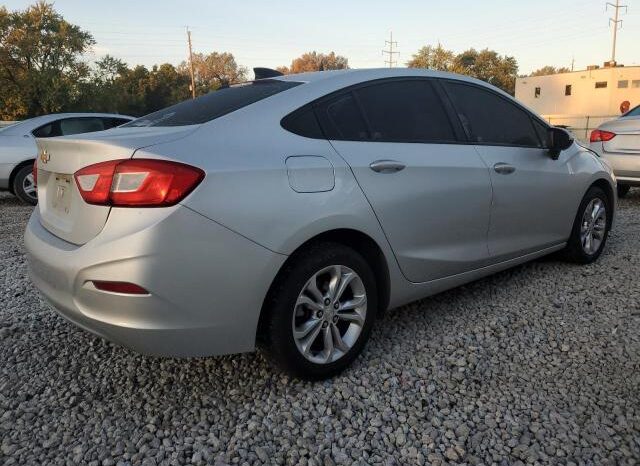 
								2019 Chevrolet Cruze ls full									