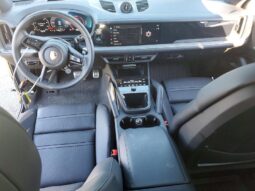 
										2025 Porsche Cayenne full									