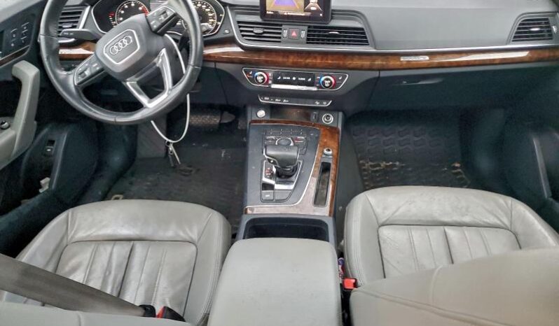 
								2018 Audi Q5 full									