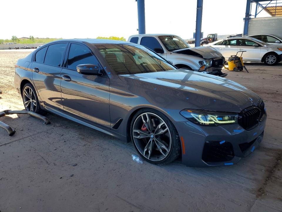 2022 BMW M5