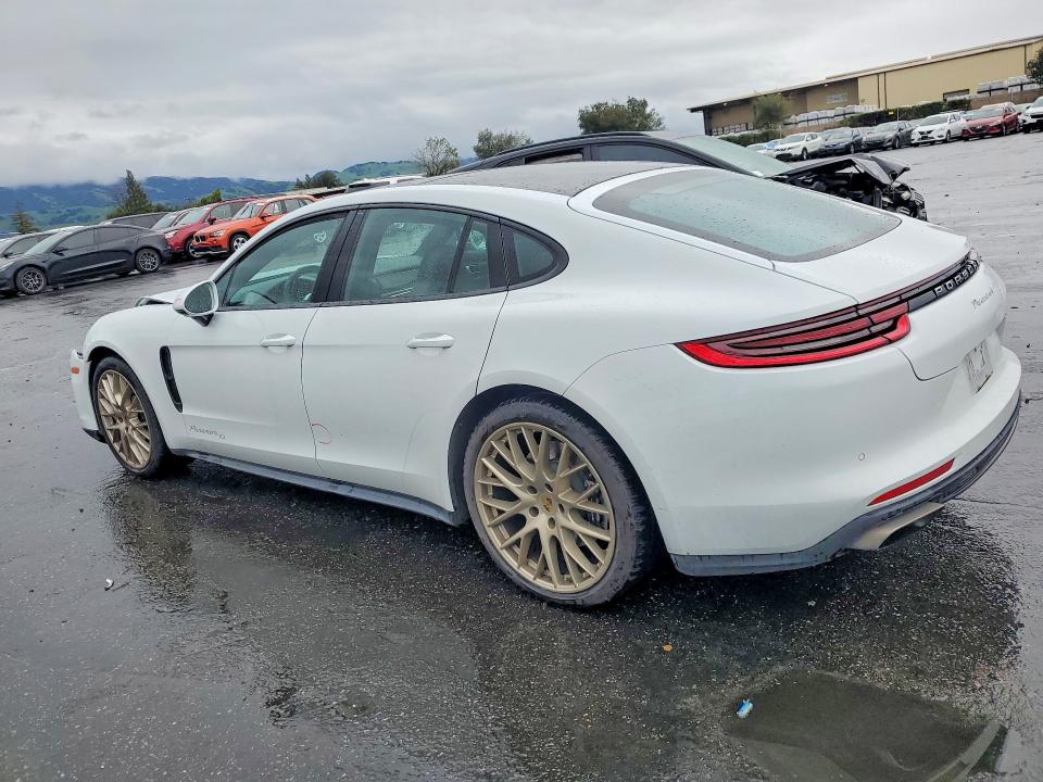 2020 Porsche Panamera