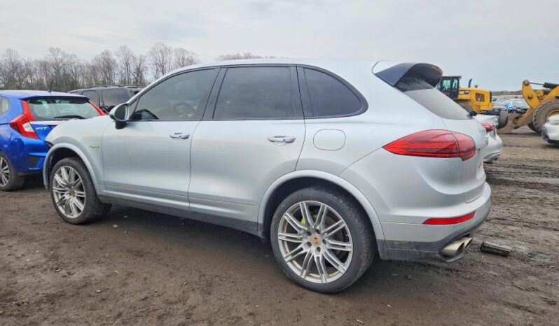
								2017 Porsche Cayenne full									