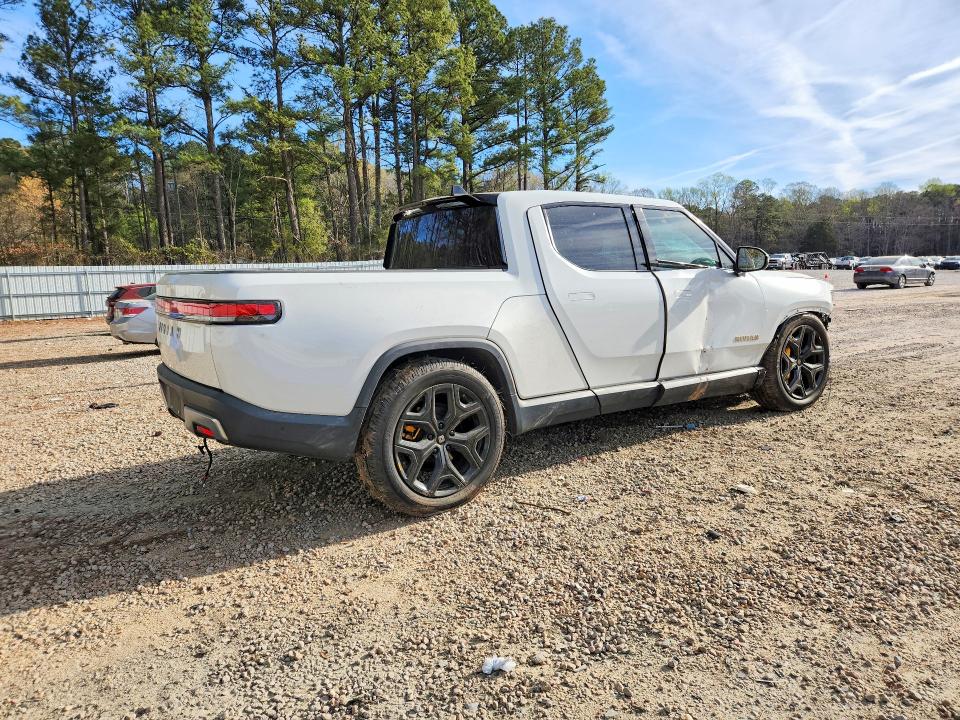 2022 Rivian R1t