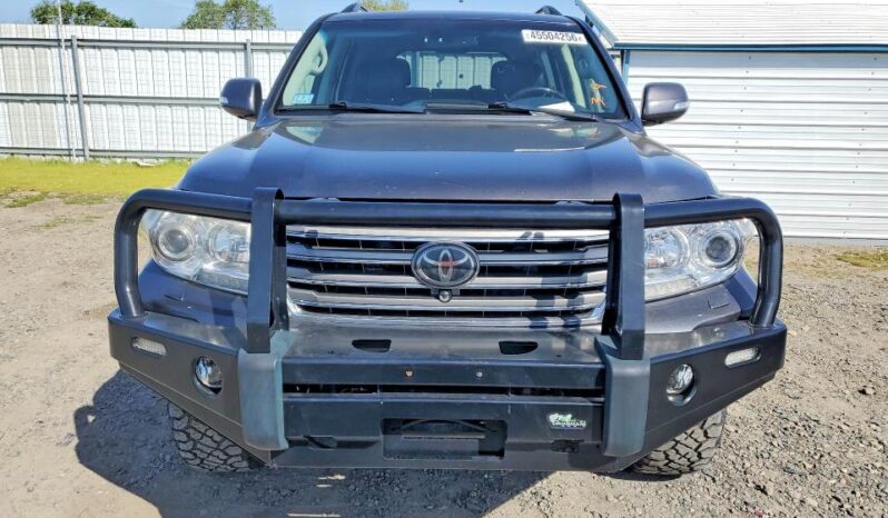 
								2013 Toyota Land cruiser full									