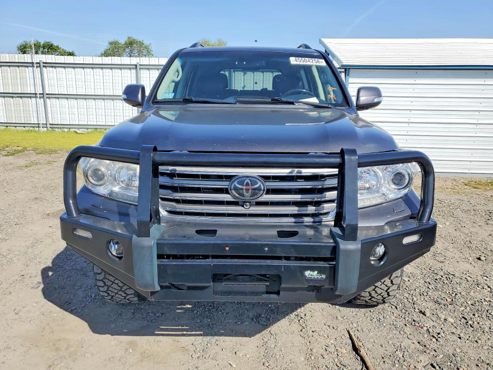2013 Toyota Land cruiser
