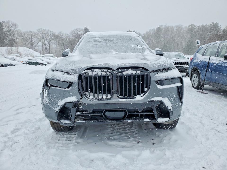 2024 BMW X7