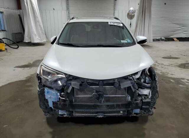 
								2016 Toyota Rav4 full									