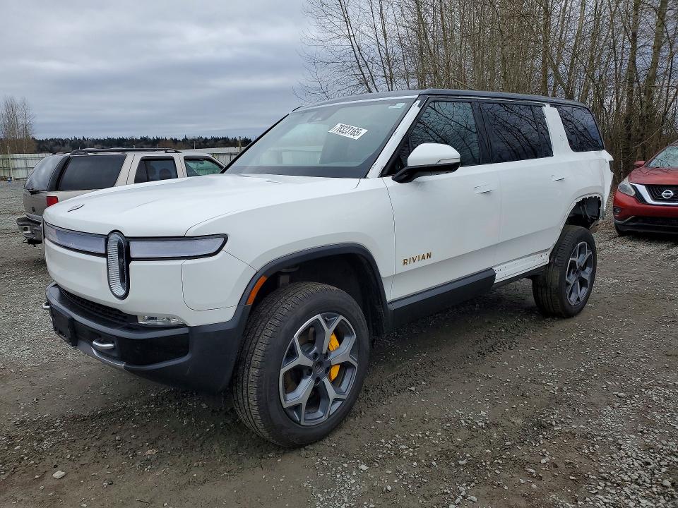 2022 Rivian R1s